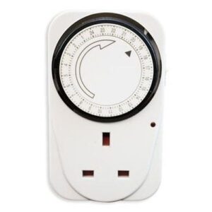 C) 24 Hour Plug-In Timer